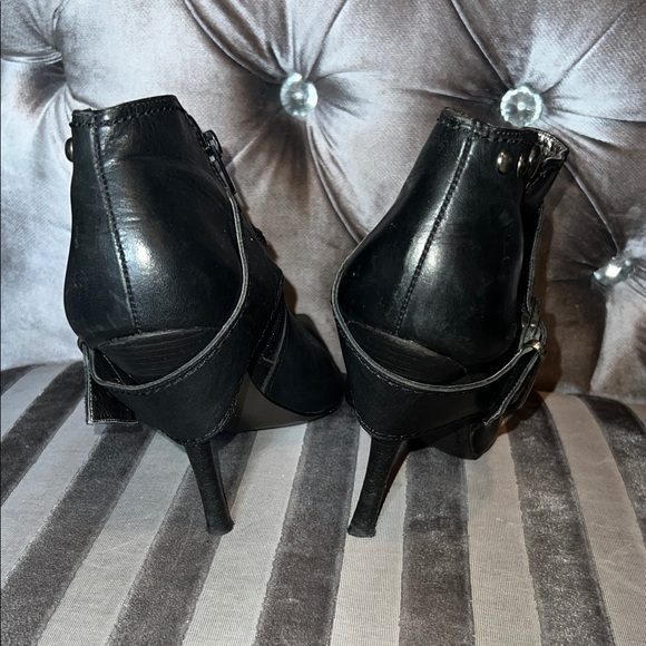 YOU ARE LOOKING AT A TOTAL UNICORN 🦄 Carlos by Carlos Santana "Midnight Edge" 🖤 - Picture 6 of 6